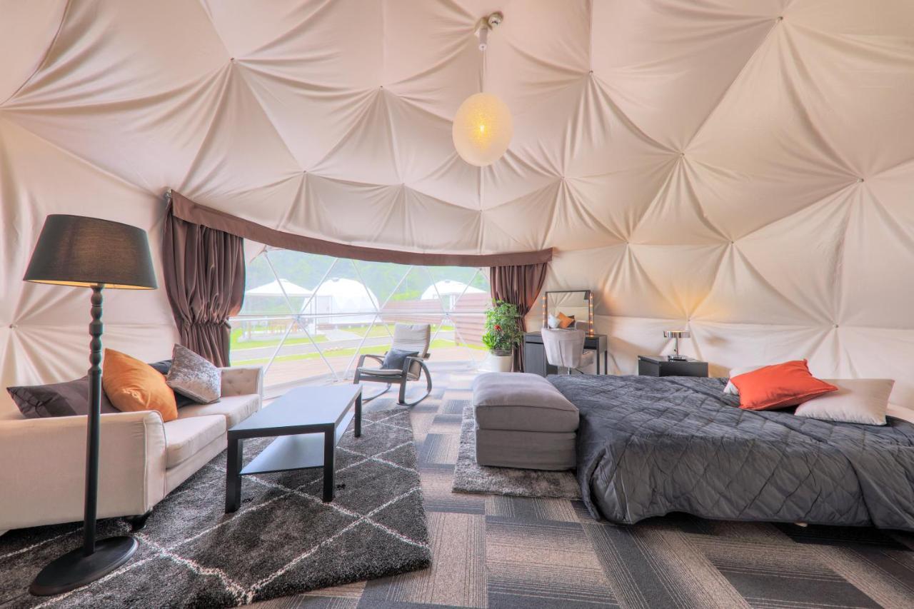 Glamping Resort Varie Фуджикавагучико Екстериор снимка
